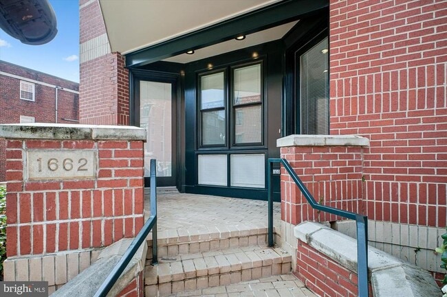 Photo - 1662 N Quinn St