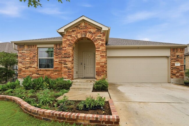 Building Photo - 129 Esparza Dr