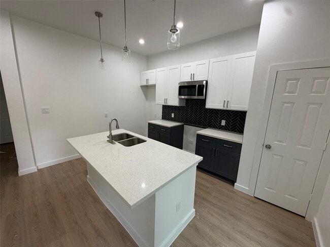Photo - 8627 Peachtree St