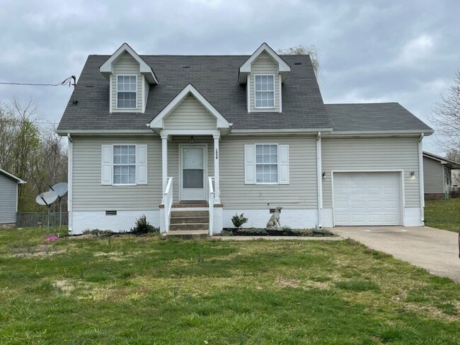 Building Photo - 1058 Bush Ave