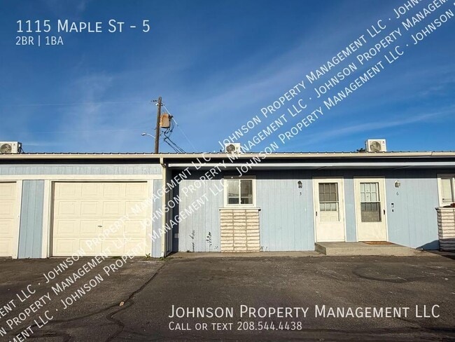 Building Photo - 1115 Maple St Unit 5