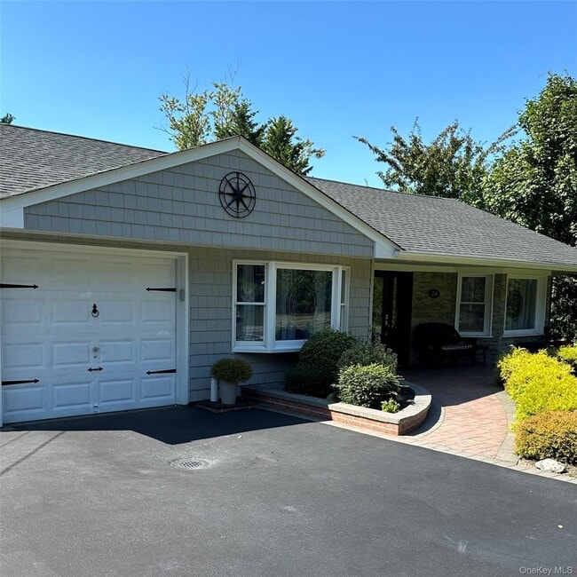 Photo - 280 Terry Rd