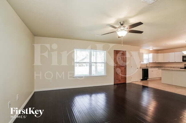 Photo - 1011 Fairbanks Dr