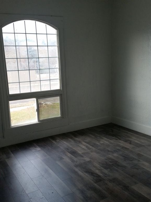 Living Room - 558 N Grant Ave Unit B