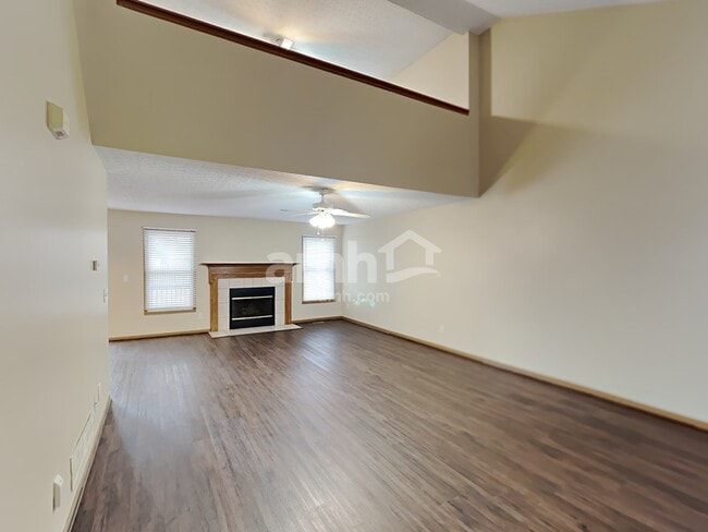 Photo - 1840 Pine Grove Pl