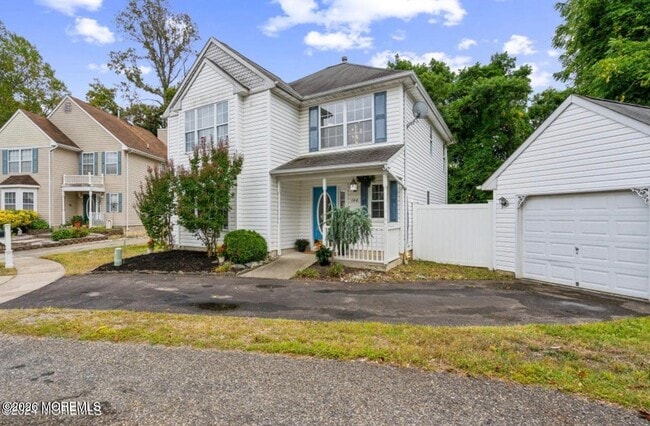 Photo - 146 Hamlet Ct