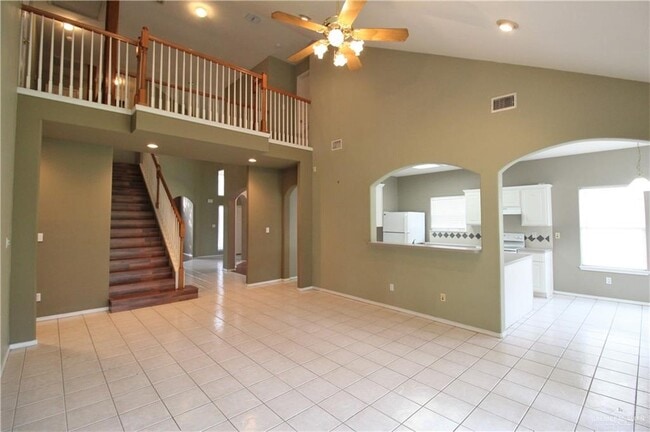 Photo - 25 N 22nd St