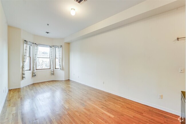 Building Photo - 618 Washington St Unit 4 Rental