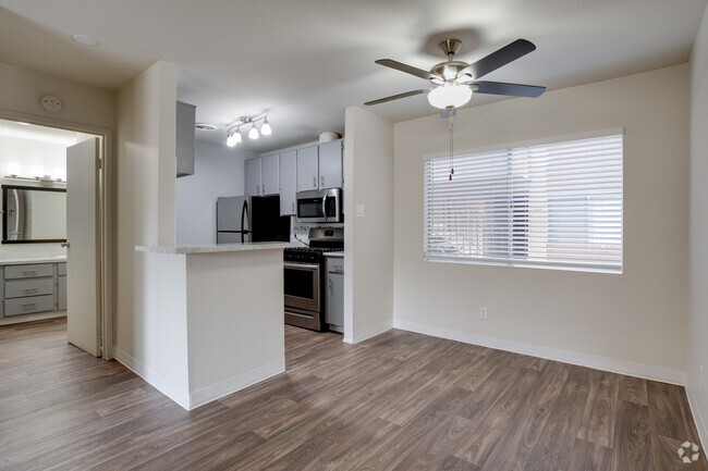 Interior Photo - Oasis at Scottsdale Rental