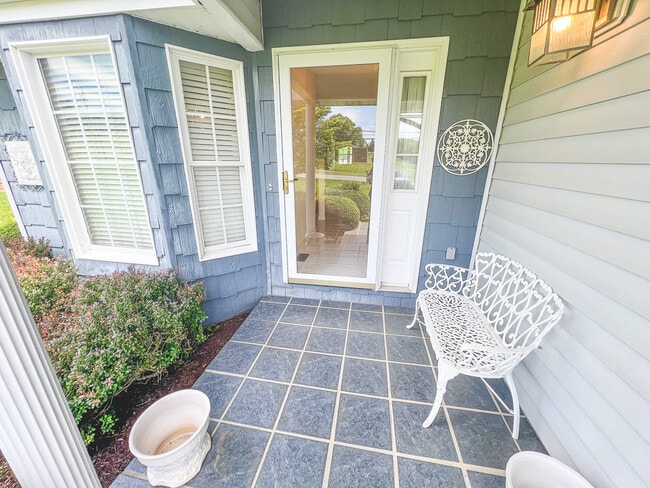 Photo - 2138 Valley Dr