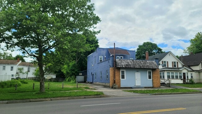 Photo - 3988 Lake Ave