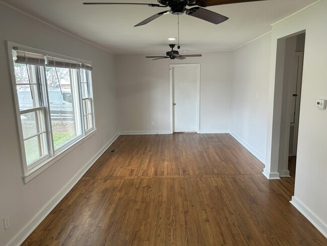 Photo - 2207 Hammonds Ave NW