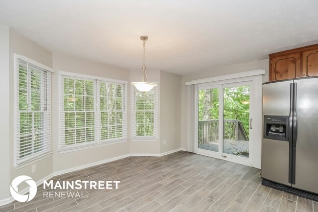 Photo - 345 Justin Dr