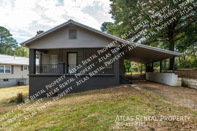 Building Photo - 3737 Main St