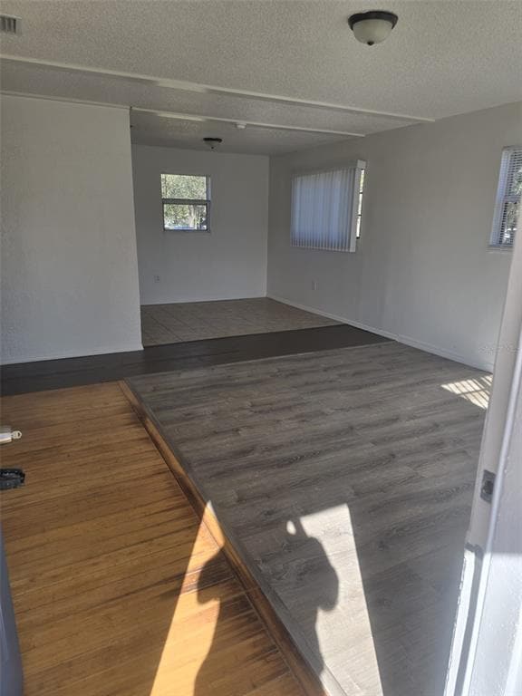 Photo - 701 W Beresford Rd