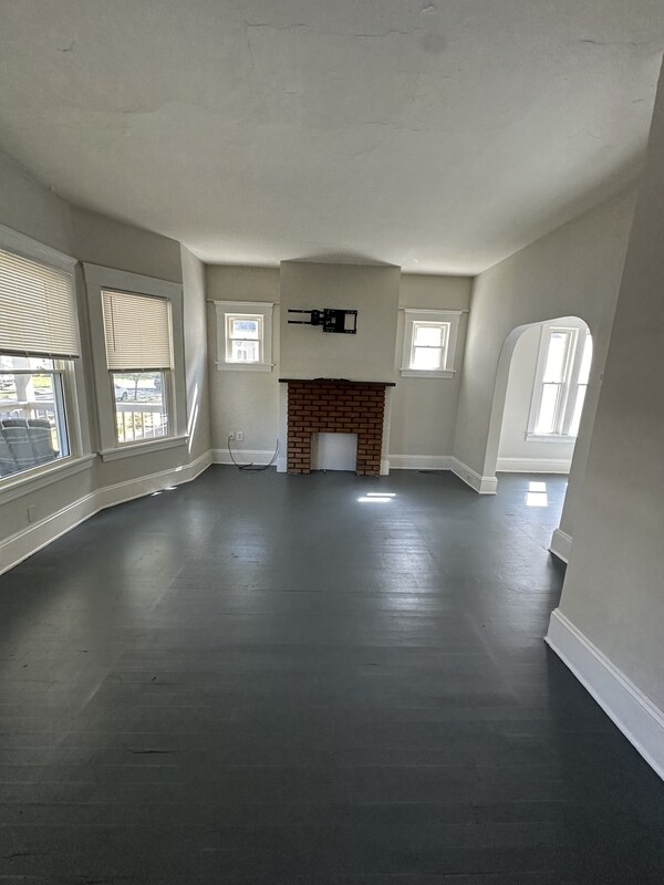 2056 W 101st St Condo Condo for Rent in Cleveland, OH