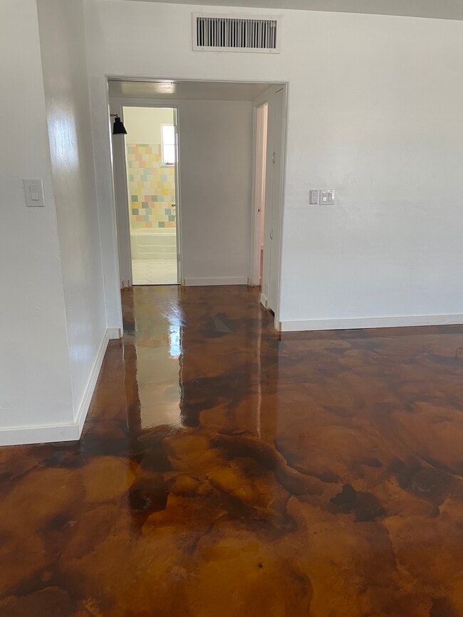 Photo - 1857 E Earll Dr Unit 1