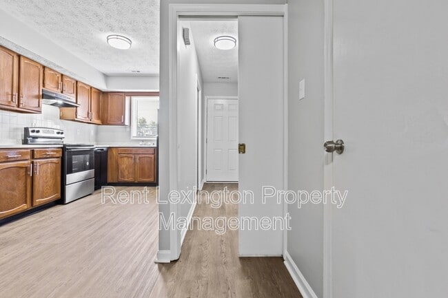 Photo - 1649 Foxhaven Dr