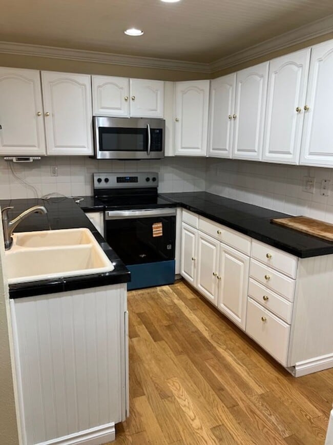 Photo - Desirable Twin Lakes Quail Run Townhome