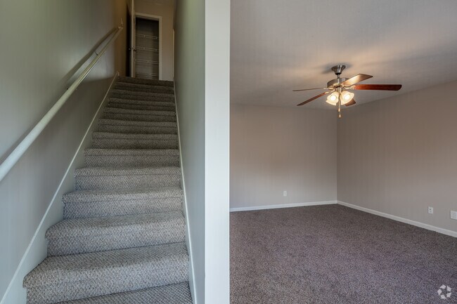 2BR, 2.5BA - 1,172SF