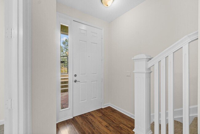 Photo - 11840 Valencia Gardens Ave