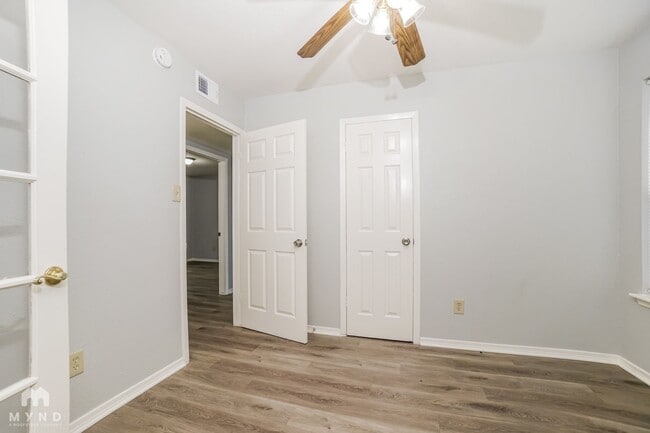 Photo - 9715 Courben Ln