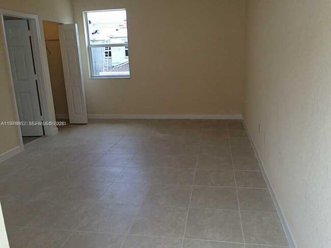 Photo - 17120 SW 95th Terrace Unit Studio