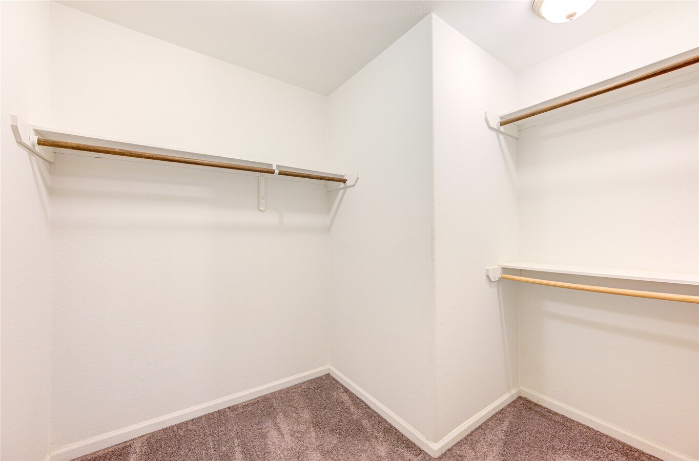 Photo - 503 W Linney St