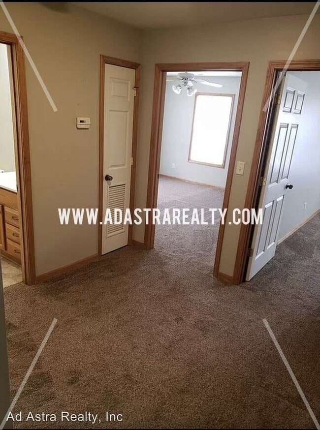 Photo - Spacious and Affordable Duplex in Peculiar-Available in JUNE!!