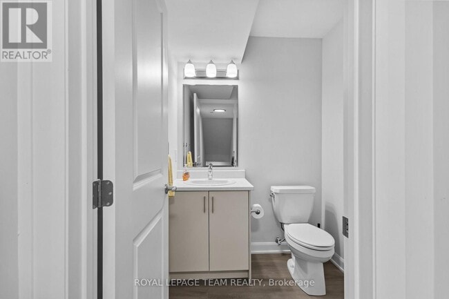 Photo - 301 Glenroy Gilbert Dr