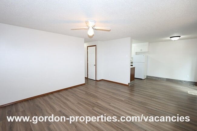 Photo - Webster Rd - Gladstone 2 bedroom duplex