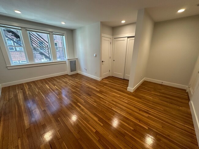 Photo - 130 Highland Ave Apartments