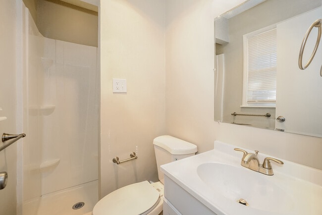 Photo - 10505 E 79th St