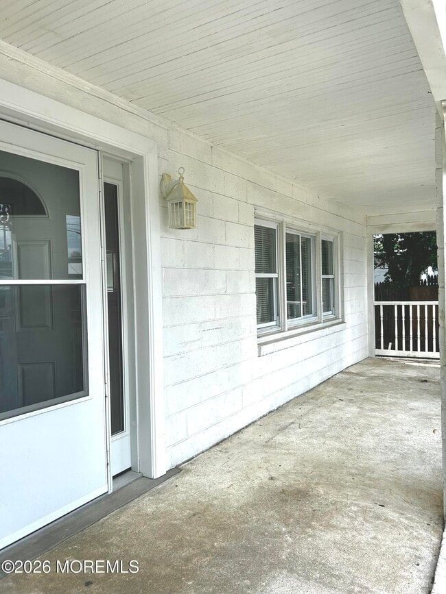 Photo - 505 Martin Rd