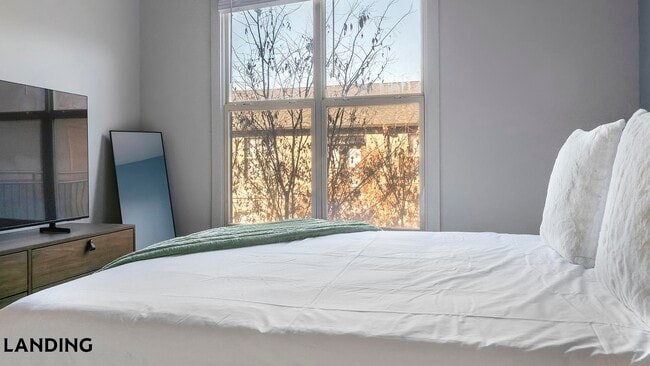 Photo - 49 Boulevard SE Unidad D-543