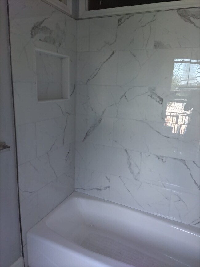 Photo - 1034 S Charles St Unidad 1034