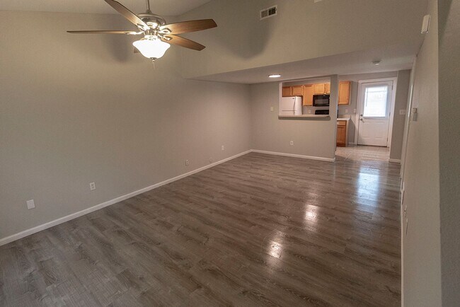 Photo - 5301-5303-5303 Currituck Ln Unidad 5301 Currituck Lane