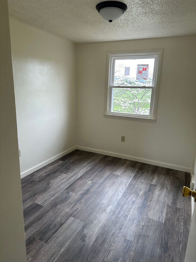 Photo - Bellefonte 3 bedroom townhouse available July! Unit 960-Q
