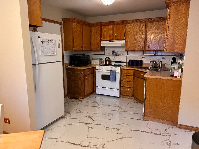 Photo - 2694 College Hill Cir
