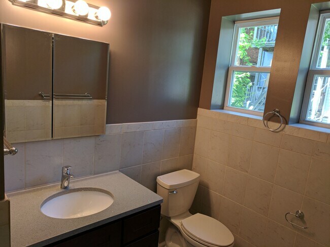 Photo - 3221 Guilford Ave Unidad C