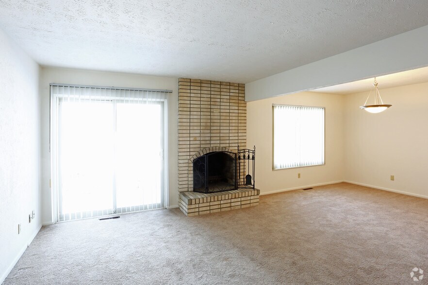 Hampton Apartments & Townhomes For Rent in Monroe, MI