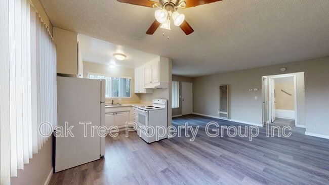 Photo - 1674 Cordoba St