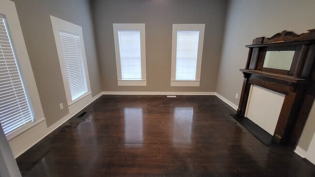 Photo - 211 West Dr