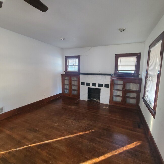 Photo - 517 N Taylor St