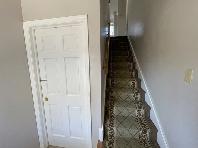 Photo - 2 bedroom Home Near Campus! Preleasing for 26/27 School Year!