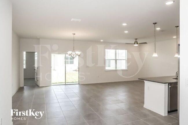 Photo - 3208 John Young Pkwy