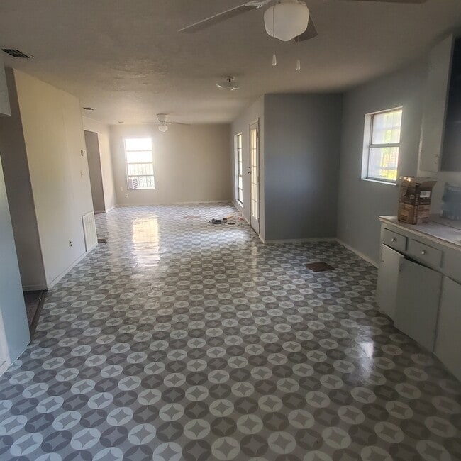 Photo - 1705 Brownfield Rd