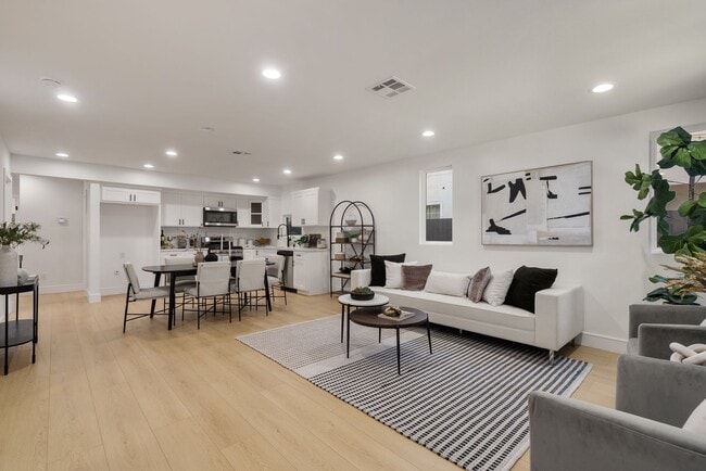 Photo - 2706 Cochran Ave Unit 2706 S. Cochran Ave
