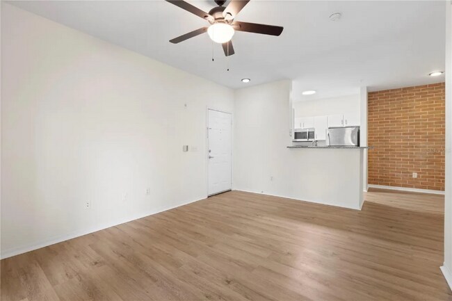 Photo - 2010 E Palm Ave