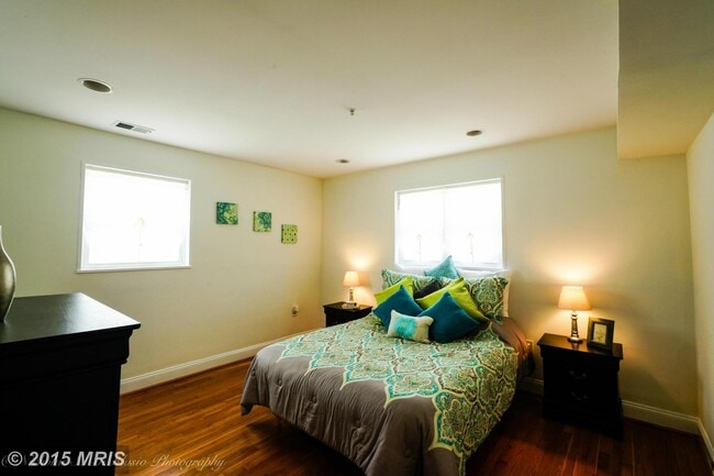 401 Evarts St NE Unit 401